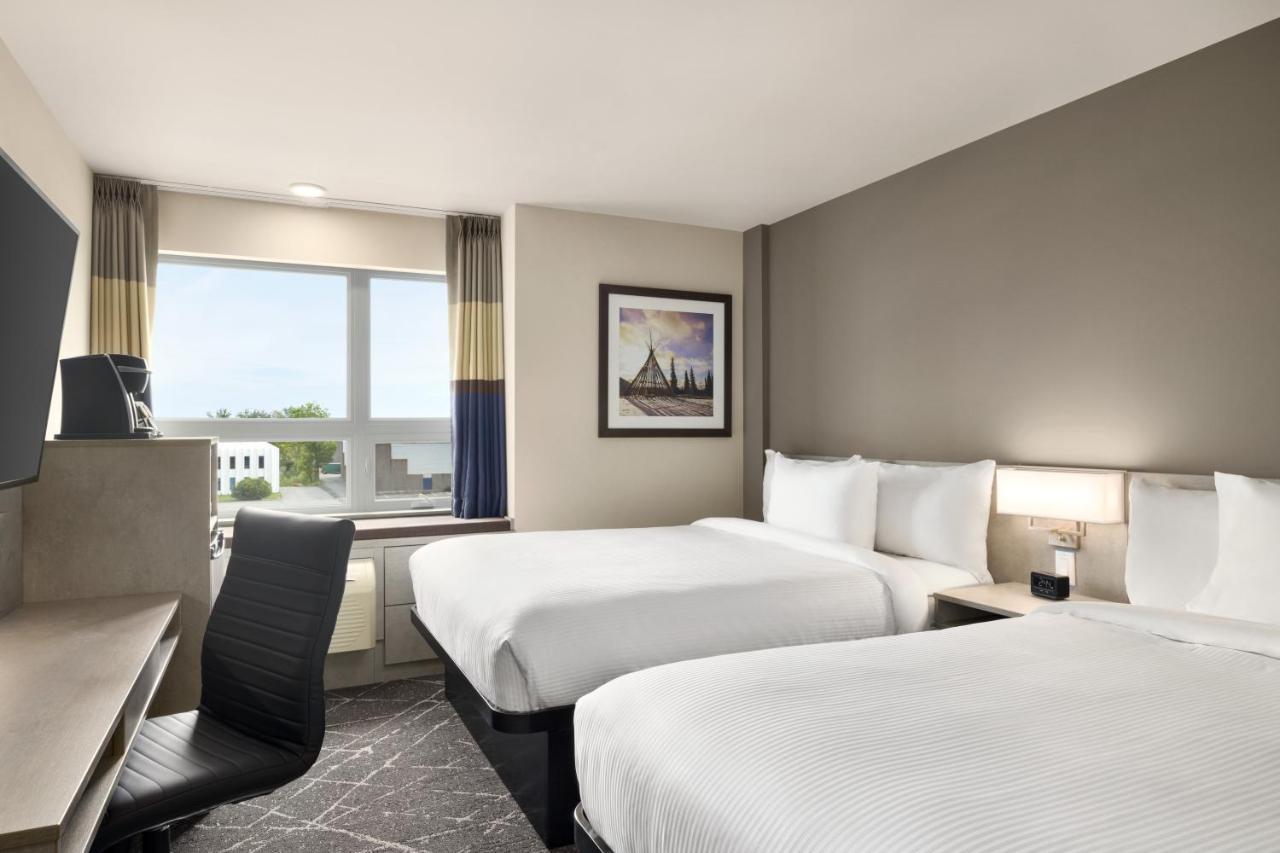 Microtel Inn & Suites Dorval Qc Esterno foto